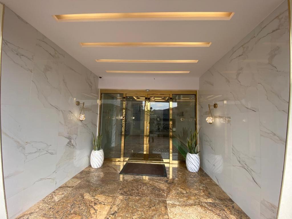 God'S Touch Apartments Signature ラゴス エクステリア 写真