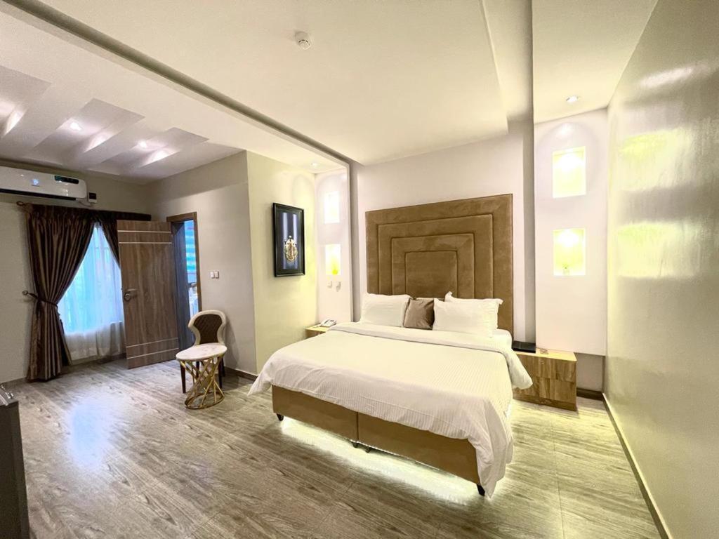 God'S Touch Apartments Signature ラゴス エクステリア 写真